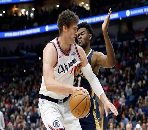 雄鹰展翅遇,火箭激战,攻防盛宴,彩5彩票,彩票平台,彩票预测,在线投注,彩票分析