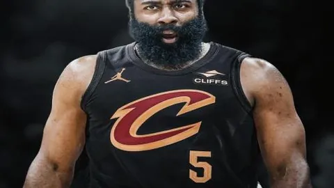 英甲林肯城对决斯托克港：专家推荐期号18胜12质合分析